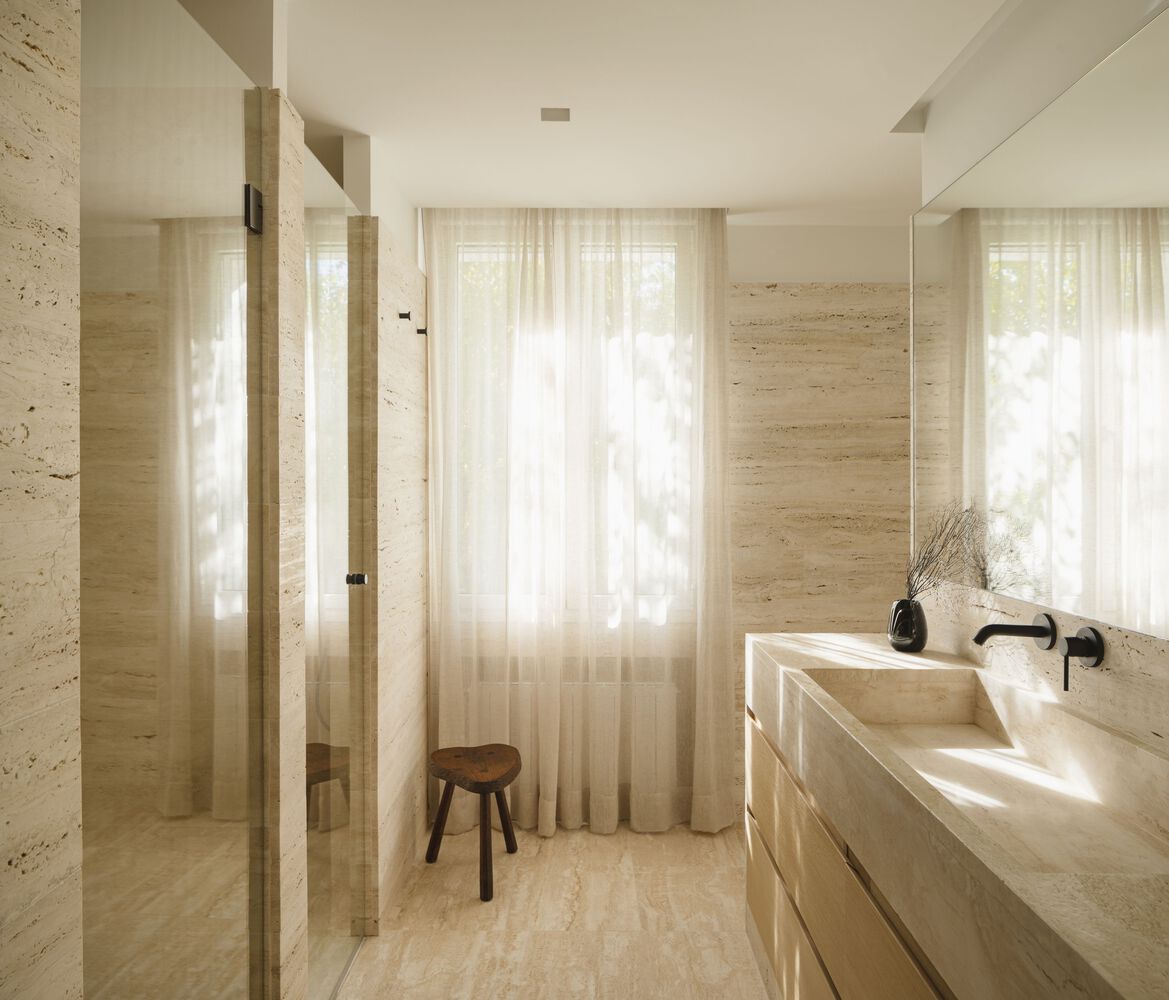 马德里 Quinta de Fuente del Berro 公园旁的历史建筑重生——Berro House-21