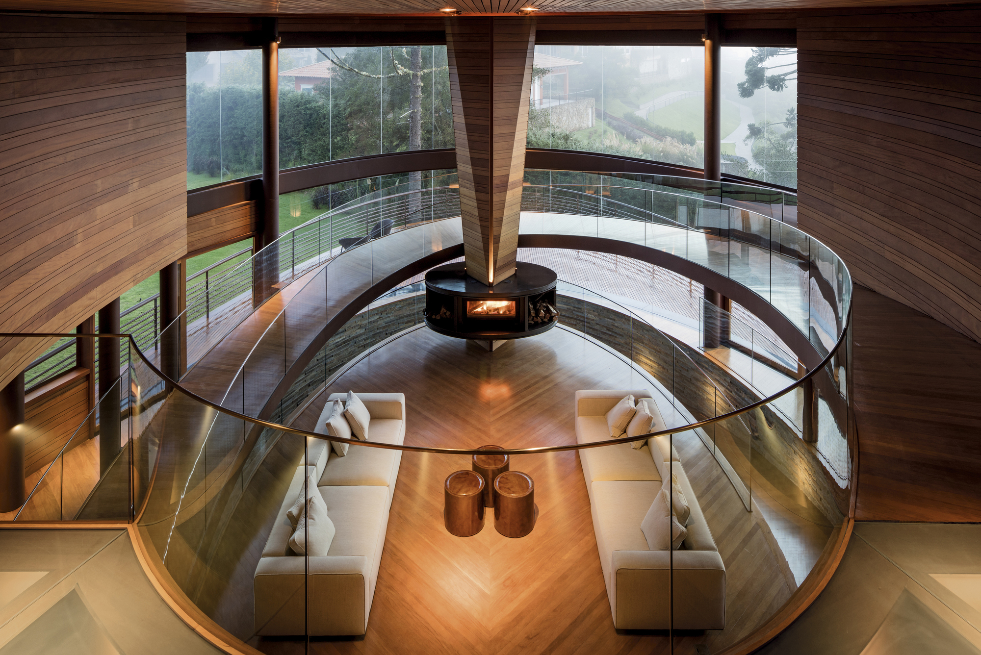 融合自然的山间别墅-7