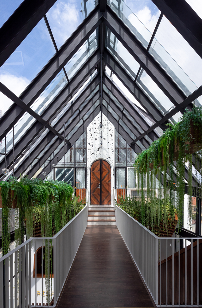 梦幻之地·越南岘港的白钢建筑民宿-50