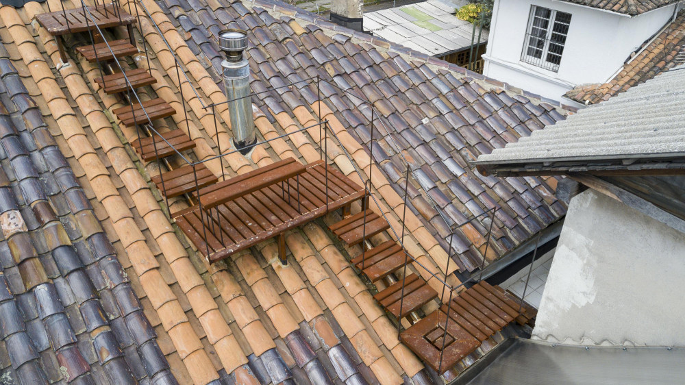 厄瓜多尔高地住宅屋顶改造-38