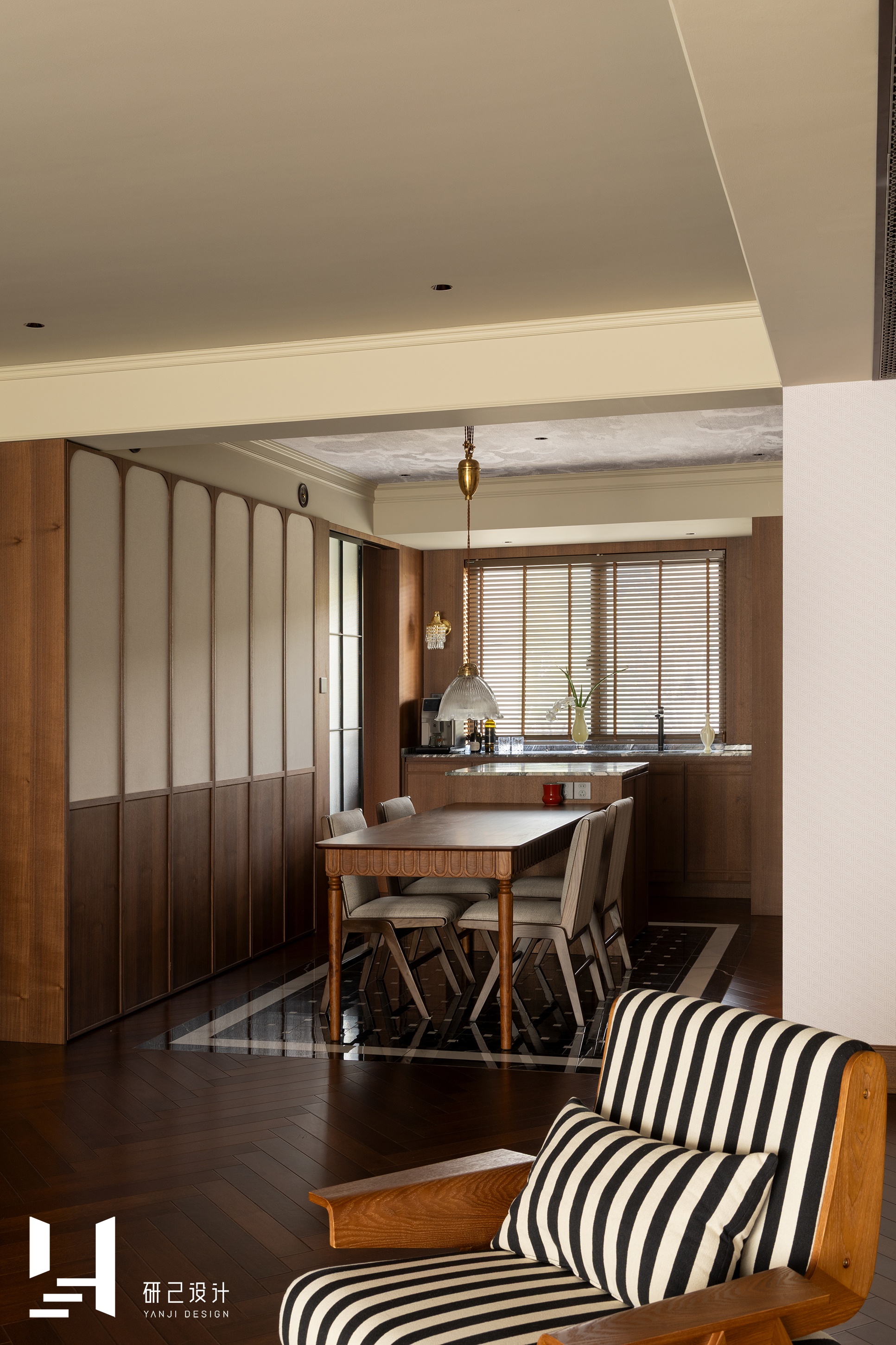 研己实景 · 中式的另一种可能性,150平华丽的复古东方之家丨中国芜湖丨研己设计-15