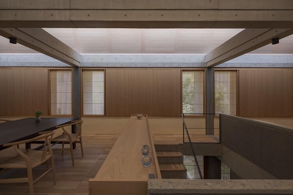 小石川“蝴蝶”屋顶住宅丨日本丨手嵨保建筑事务所-10