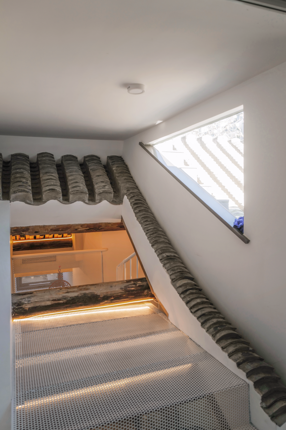 北京胡同里的最强小户型：30㎡改出8间房，住下一家六口-94