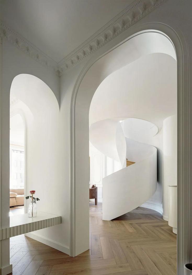 法式旋转楼梯公寓-0