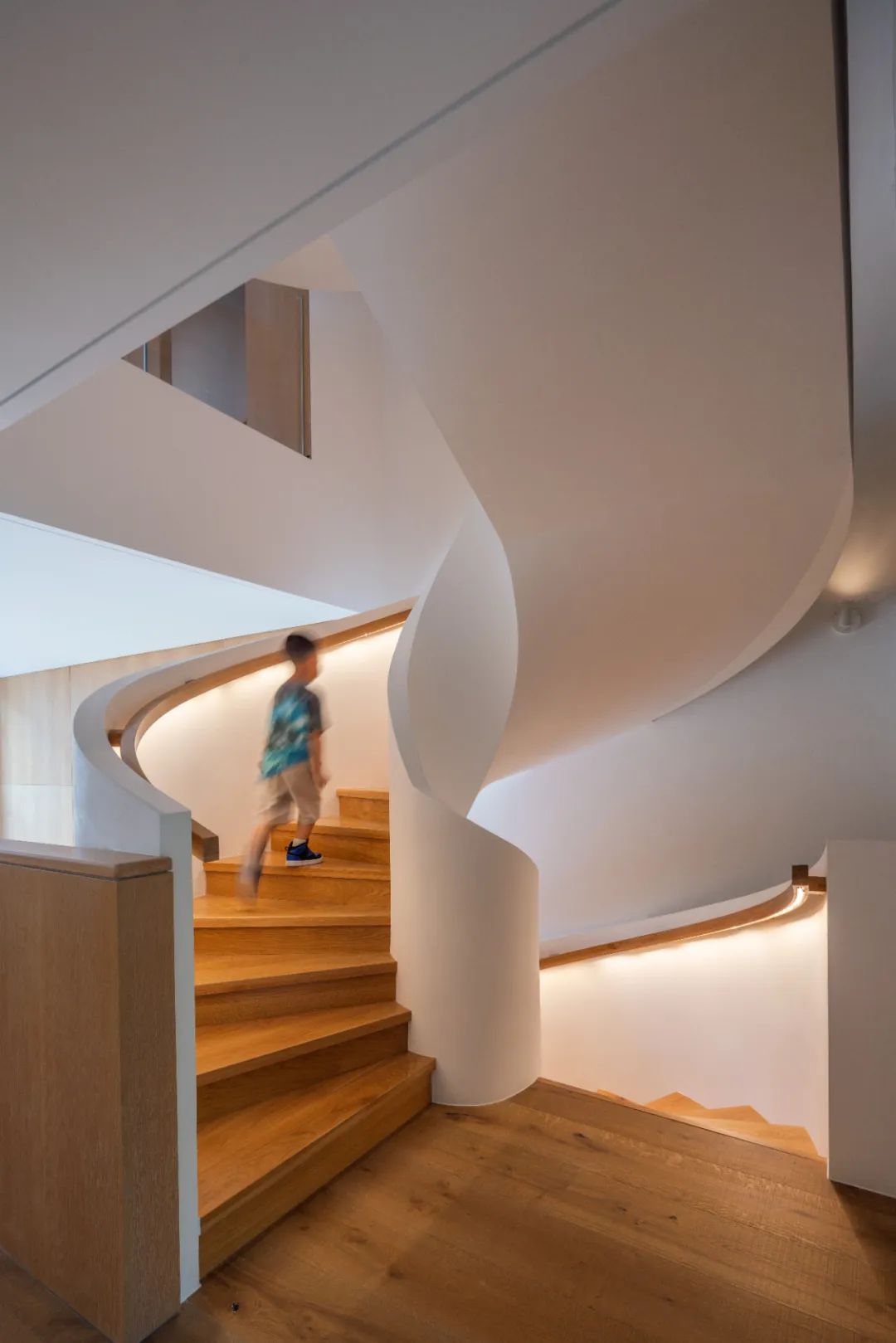 诗与远方的螺旋别墅-28