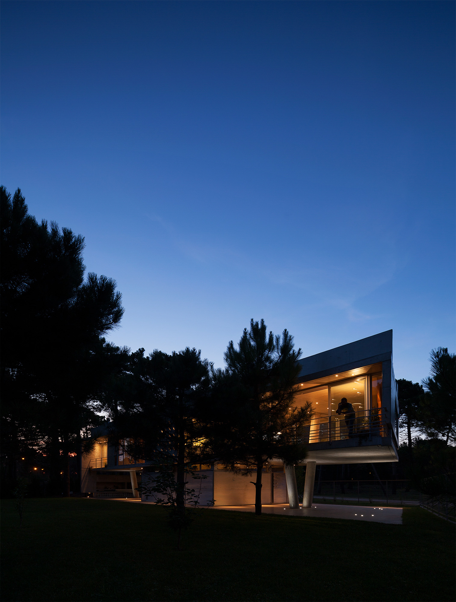 悬浮森林中的宁静家园-59