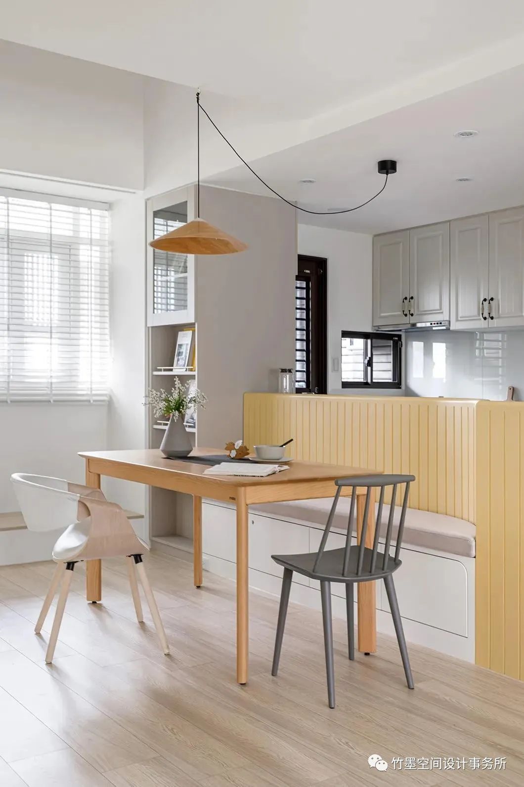 北欧风家居设计,色彩与甜蜜的梦幻之旅-18