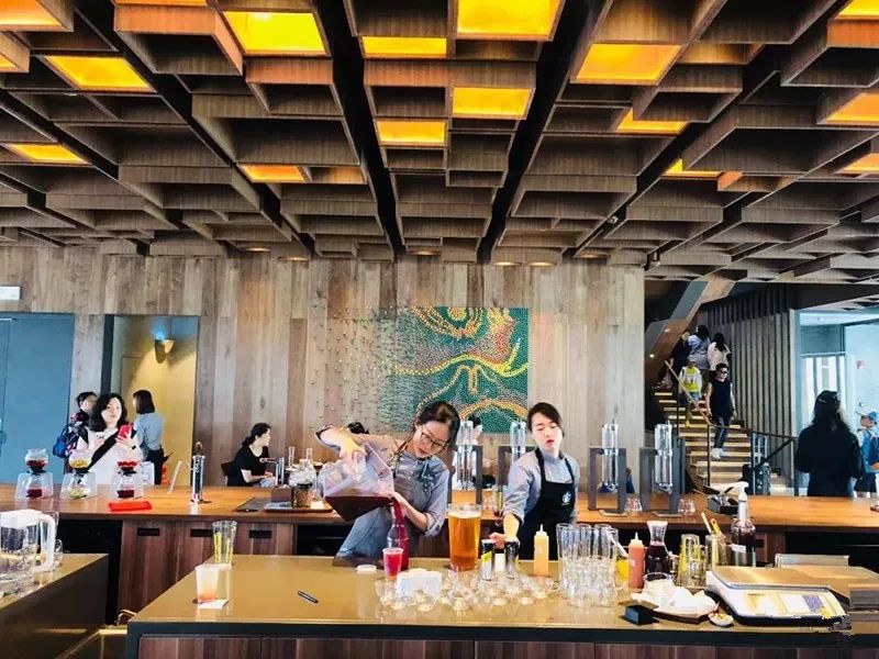 星巴克旗舰店设计大赏 | 隈研吾、刘克成等大师作品-72
