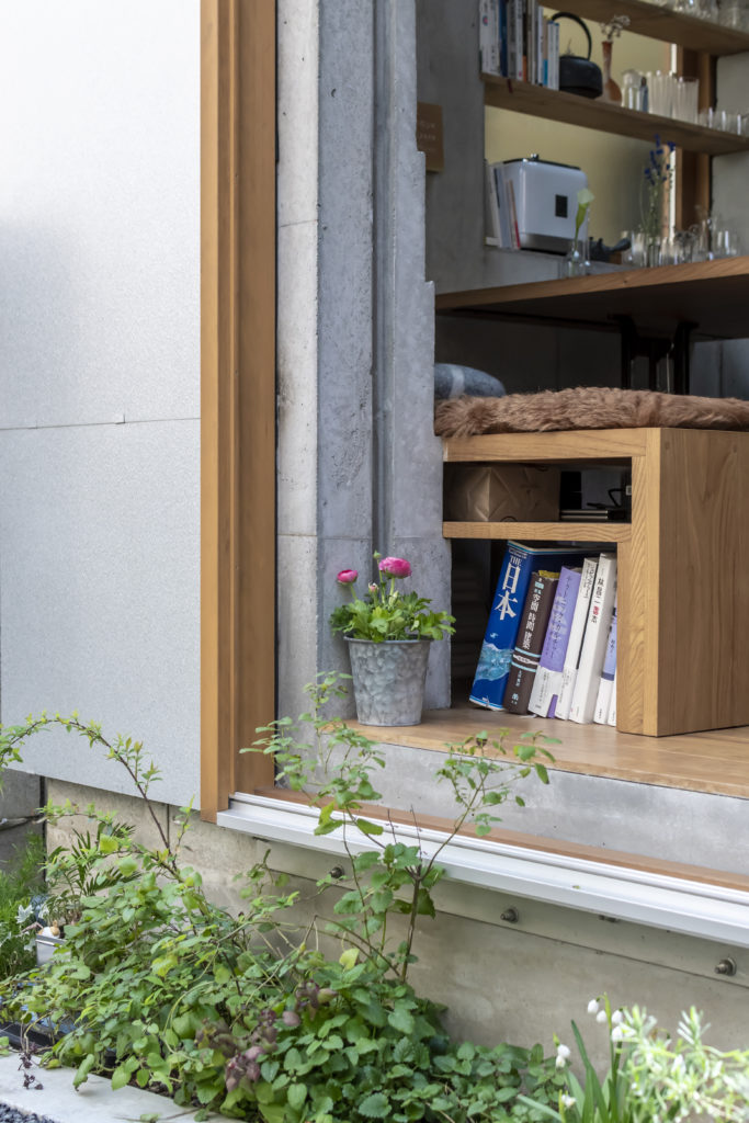 19㎡の家に暮らす極限的にコンパクトな家での豊かで、密度の濃い生活 | Style of Life | 100%LiFE-0