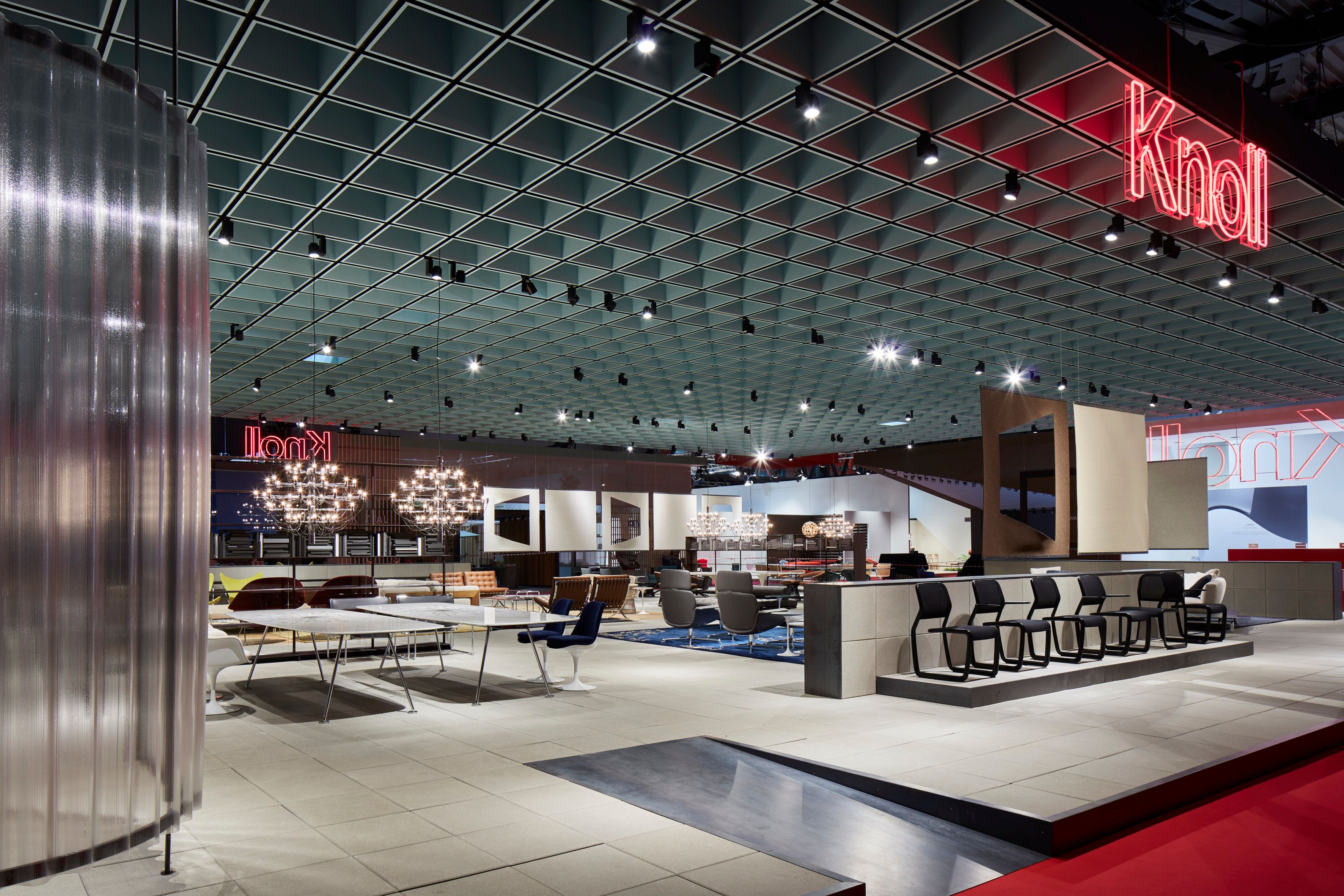 2018 米兰 Knoll 展馆 | 致敬布兰库西，模块化吊顶的现代演绎-9