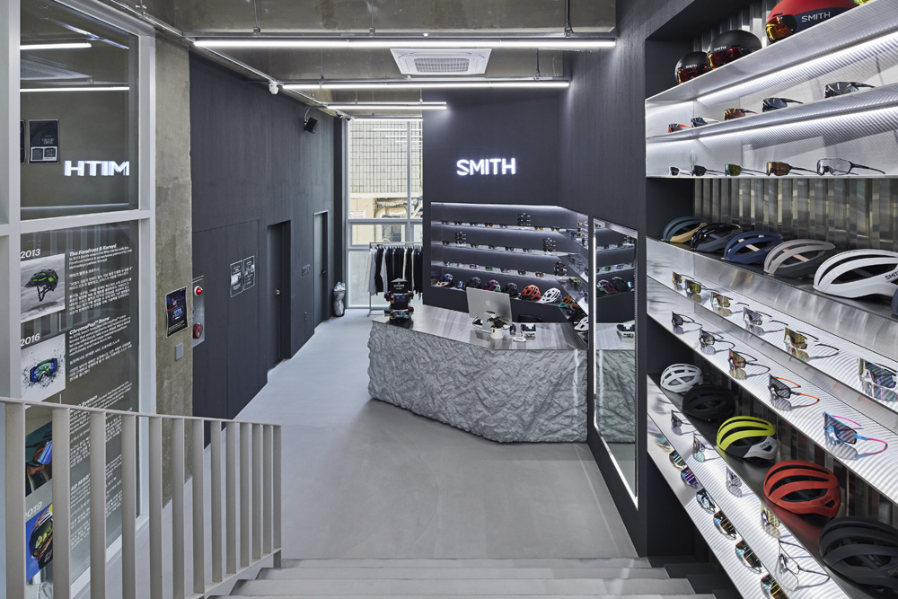 高级运动服装店设计，打造现代与传统的完美融合-4