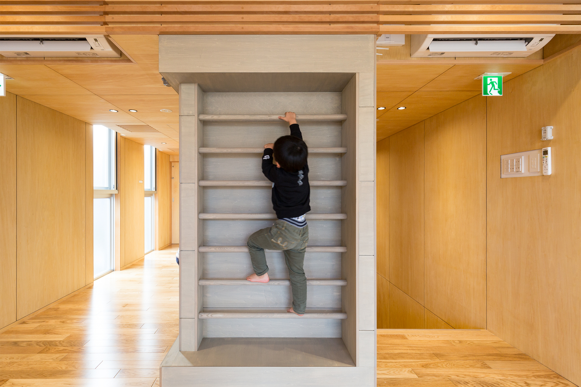 儿童发展支持中心 基托斯 哈穆拉-8