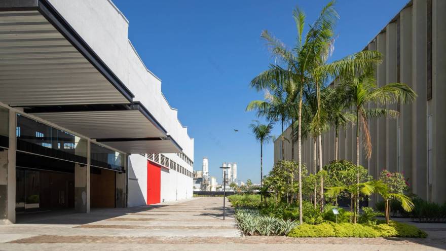 巴西圣保罗前工业区改造,SPOL 打造创意办公空间-13