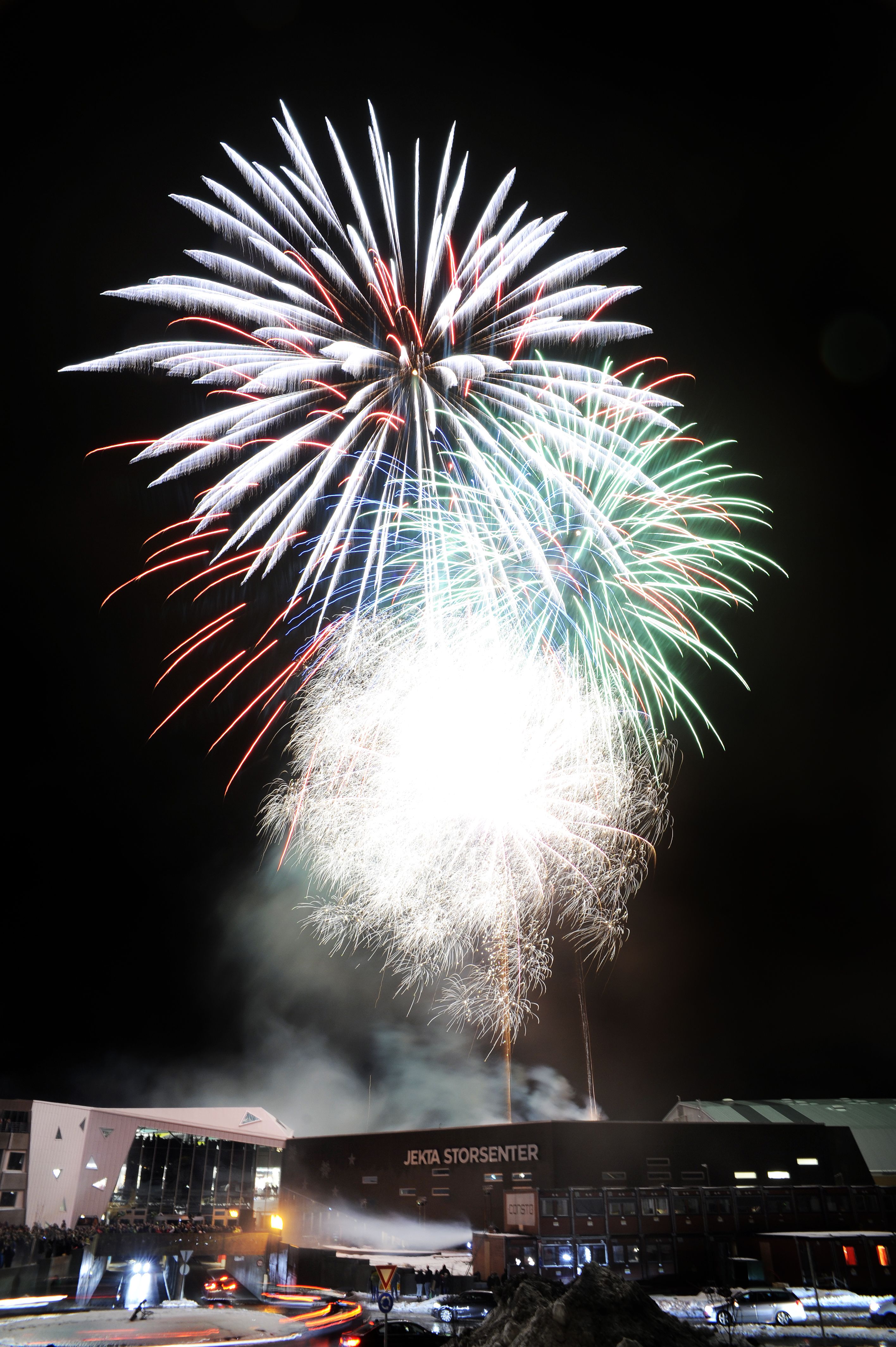 2013 年挪威 Jekta 购物中心扩建设计-11