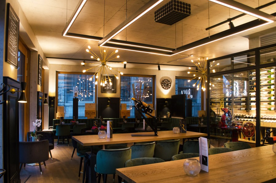 里瓦咖啡馆和酒吧-0