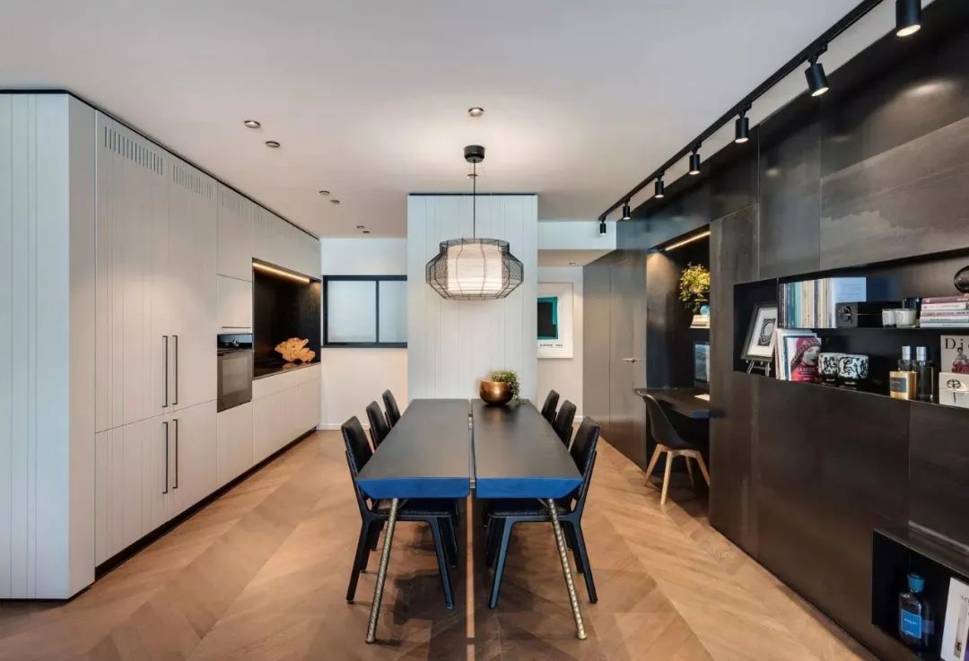 特拉维夫顶层住宅,黑白色调的时尚空间-98