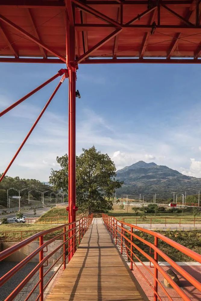 绿色主义艺术,打造城市花园丨哥伦比亚丨Mazzanti 小组,Odinsa 公司-7