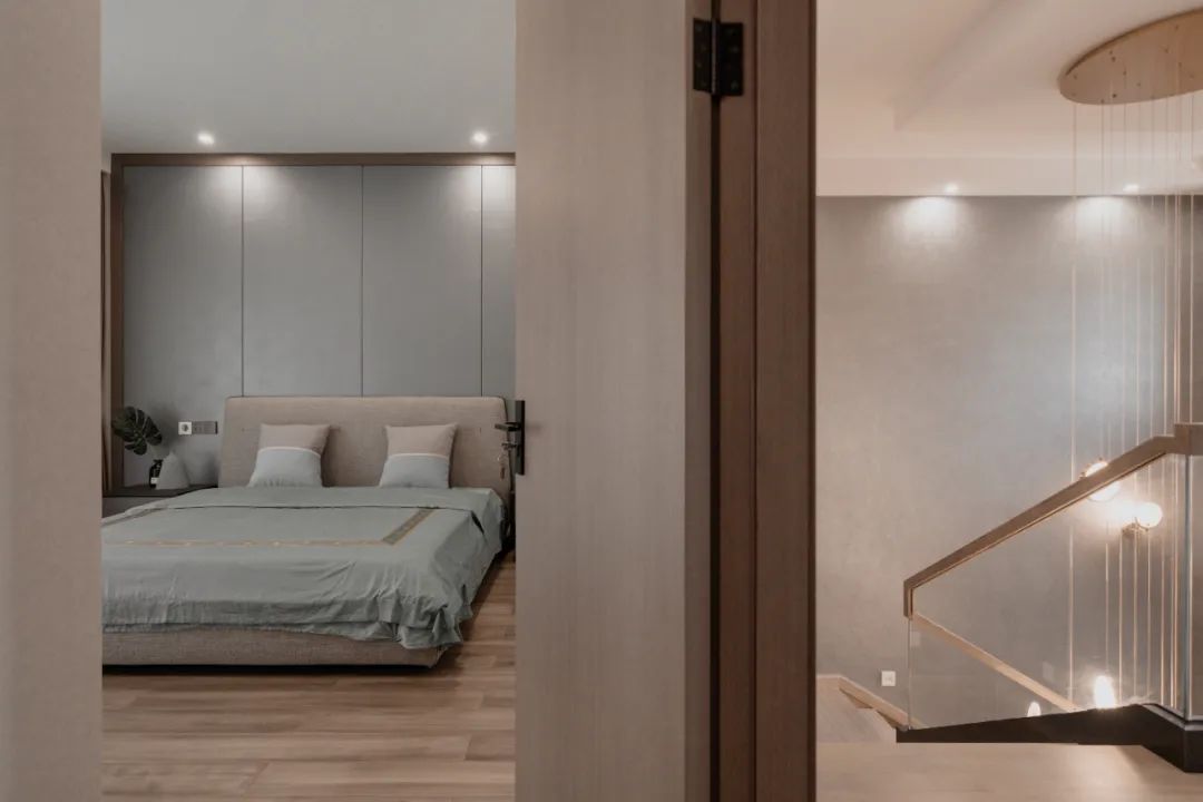 95后小夫妻550㎡婚房，演绎浪漫轻奢格 | 苏远芳设计-29