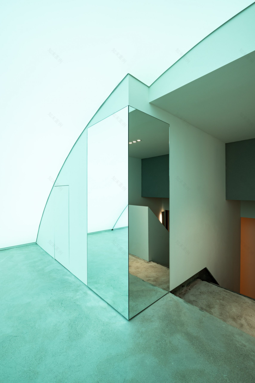 韩国 Creative Studio Unravel 10 个先锋设计 -332