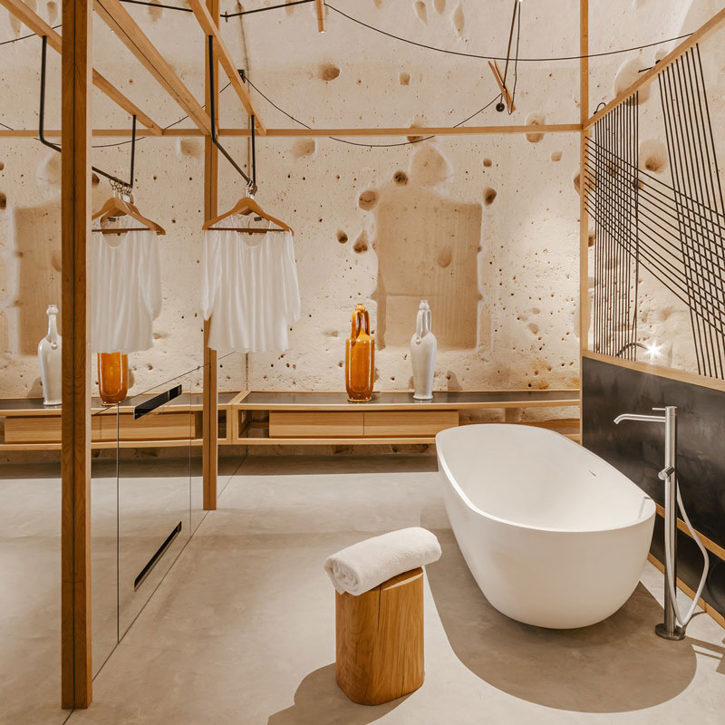 火山岩墙壁和古董花瓶：意大利的艾马斯特里迷你酒店-13