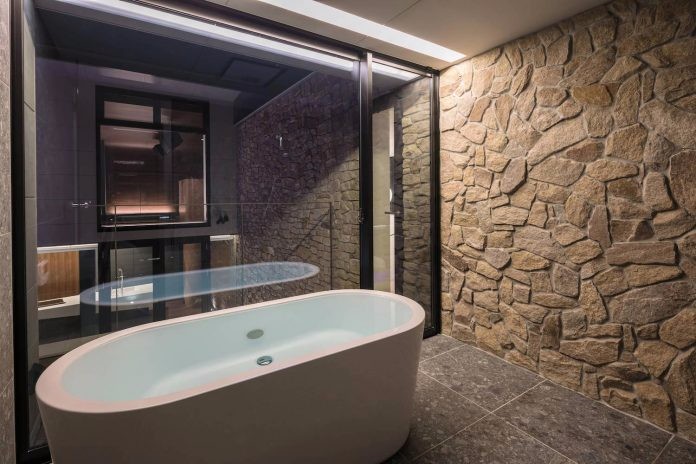 日本Ichiro Tanaka：隐藏在别墅内的游泳池-13