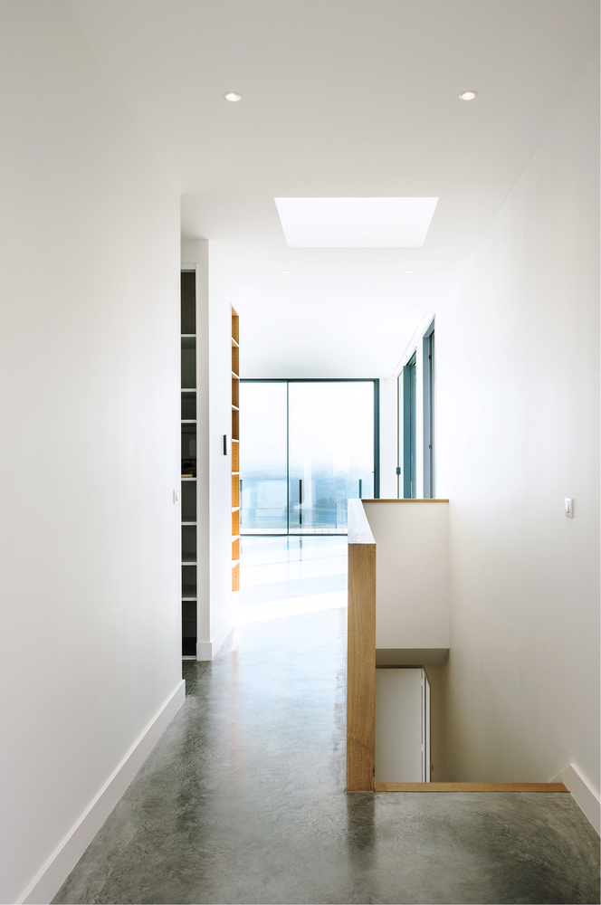 融合自然景观的法国边境住宅-24