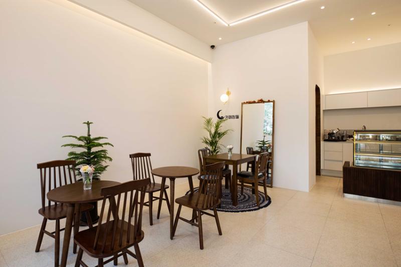 简约风 22 坪咖啡厅设计-10