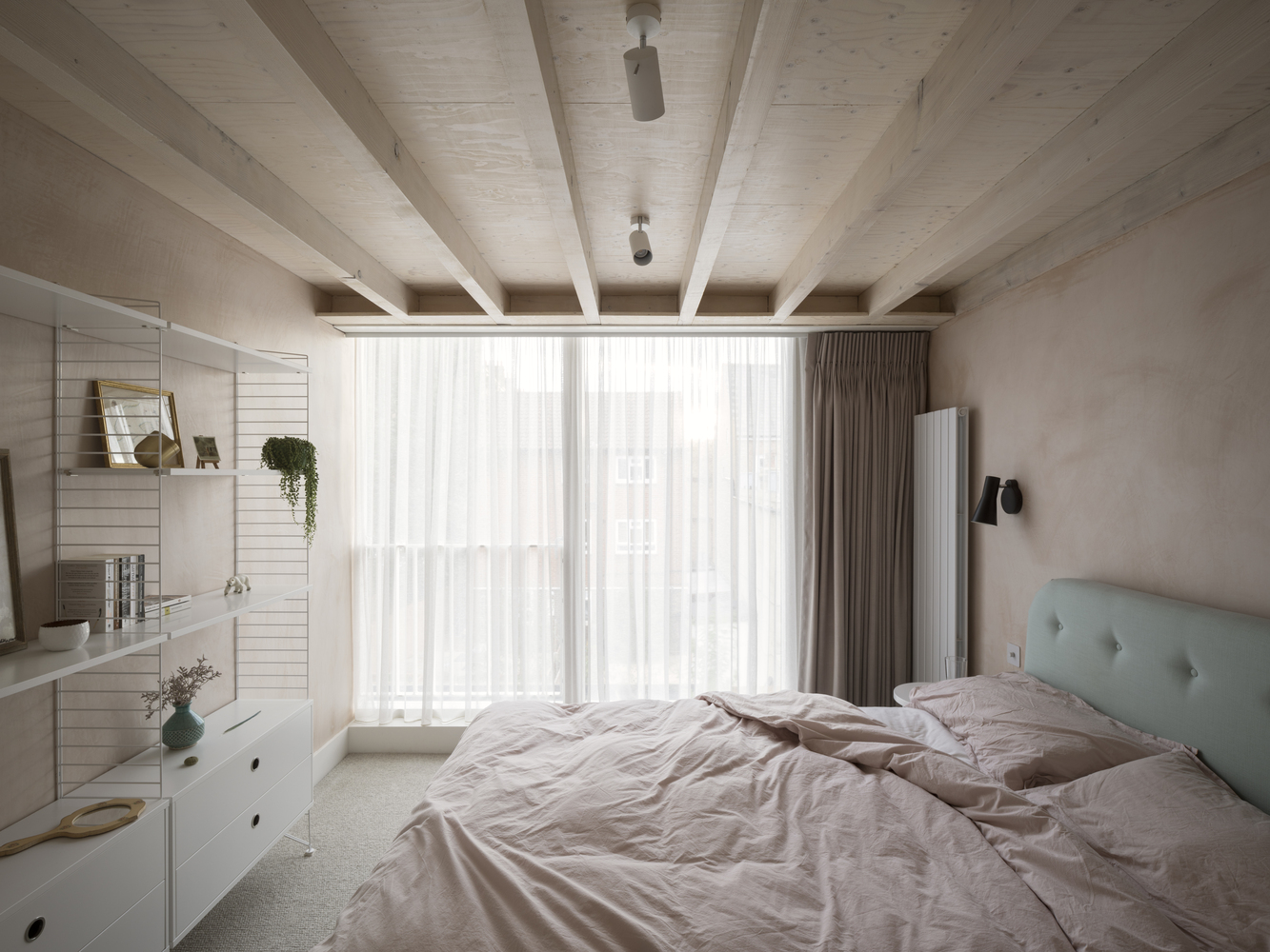 战后伦敦小屋翻新 | 简约现代的温馨之家-23