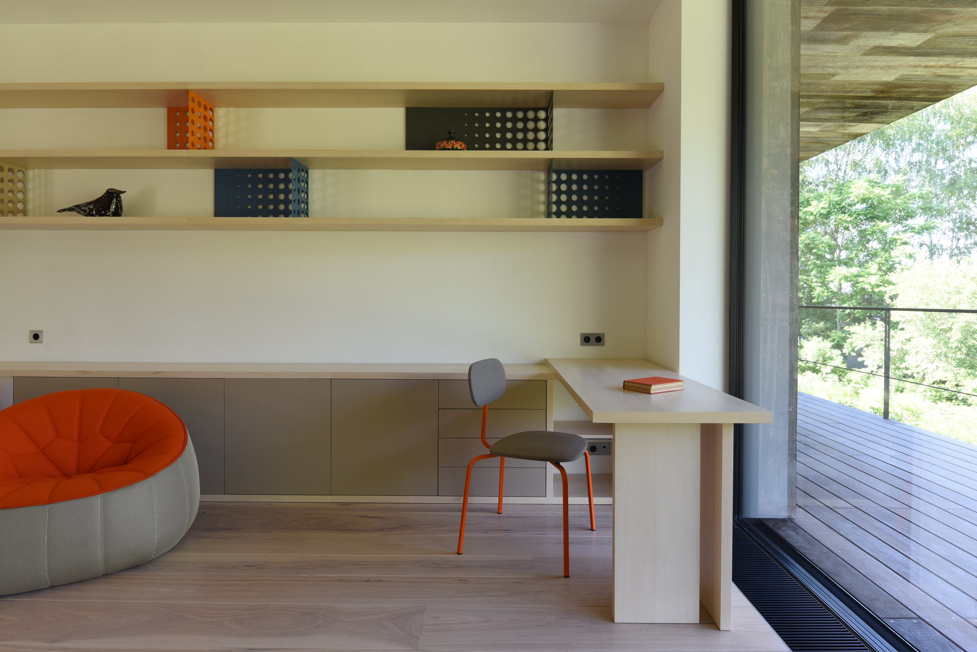 水库边的乡村别墅-56