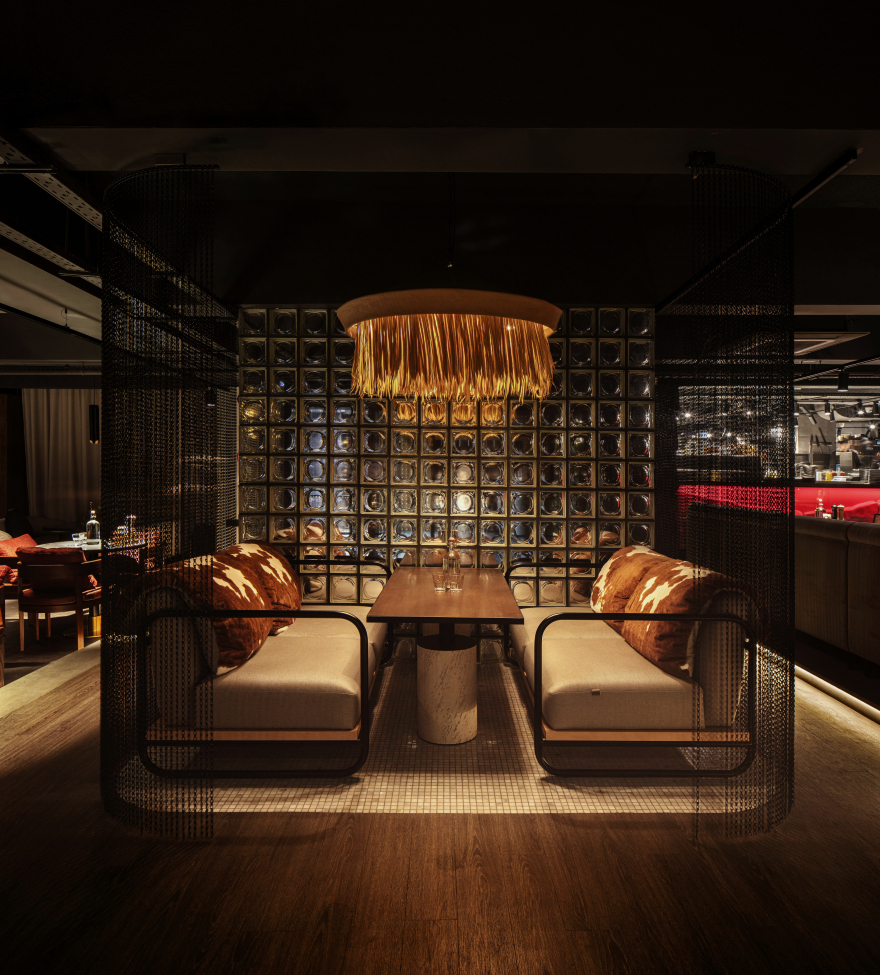 公牛(注:БЫК在俄语里意为公牛 ,但不清楚这里БЫК是单纯的俄语词汇,还是有特定语境含义,仅按常规语义翻译) 丨亚美尼亚丨Futuris Architects-19