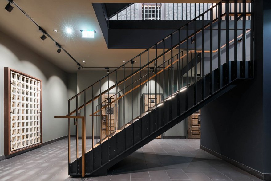 发现监狱的奢侈和自由-15