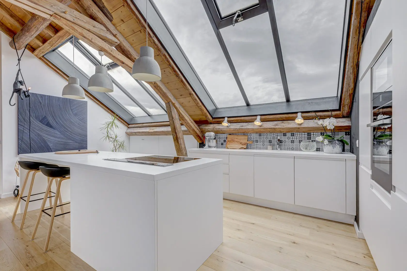 安纳西旧城区的独特复式公寓设计-7