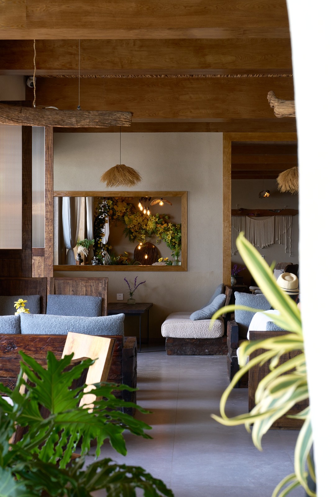 长空新作 · 抚仙湖文旅新地标 阑珊咖啡-25