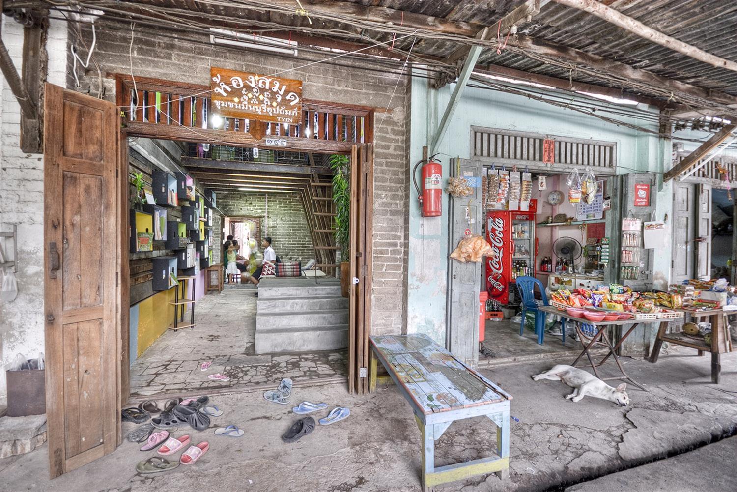 经济实惠的老市场图书馆设计-2