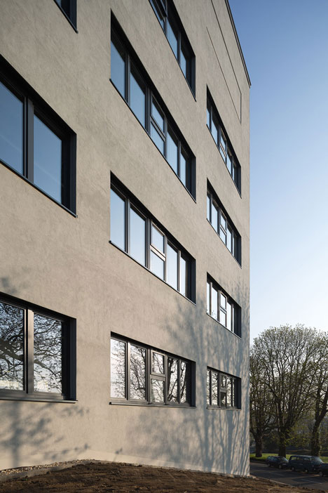 KSG adds textured walls to university chemistry lab in Aachen-27