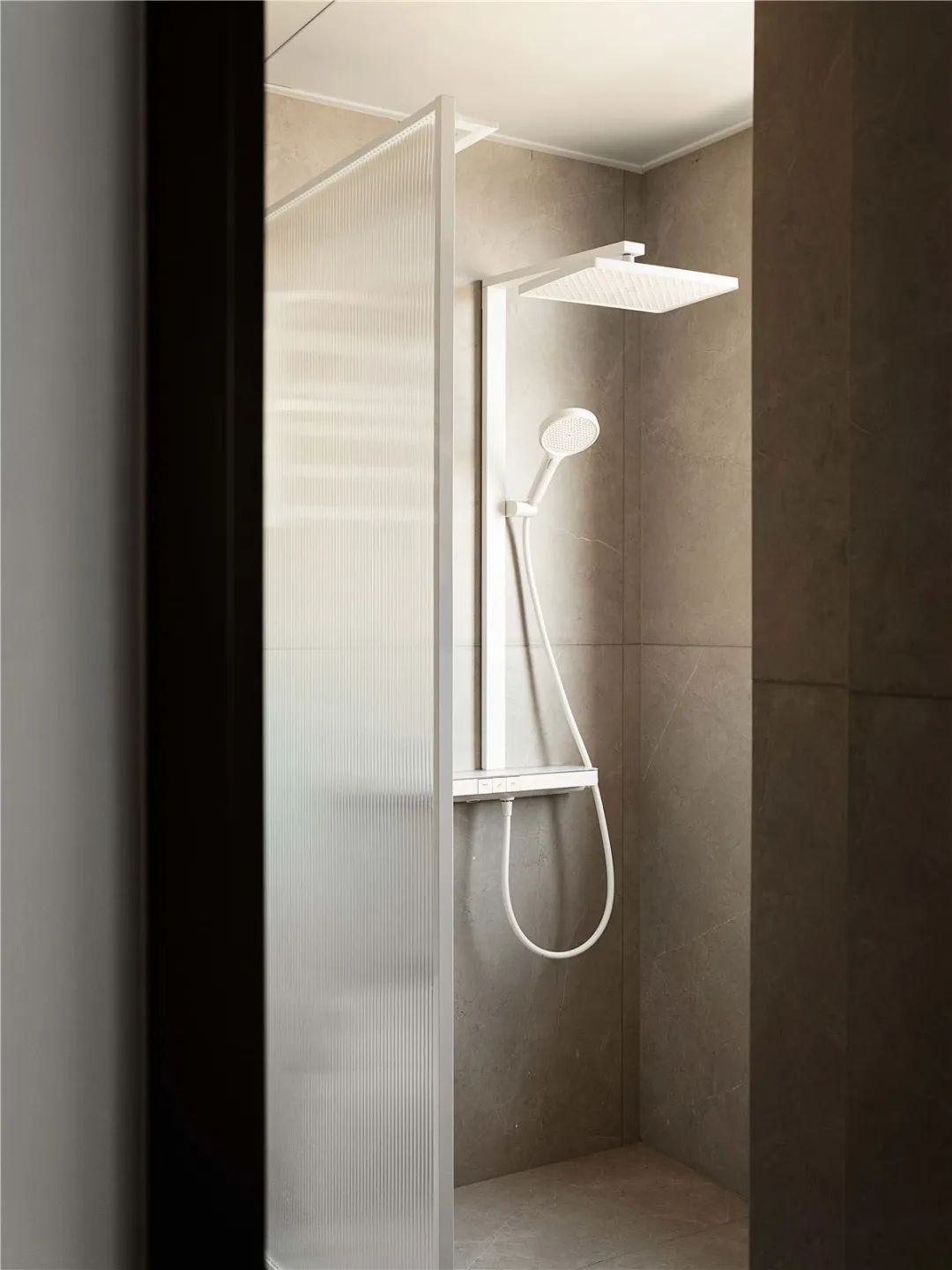 120㎡现代空间,舒适独居的收纳与色彩艺术丨中国滁州丨山舍建筑设计-22