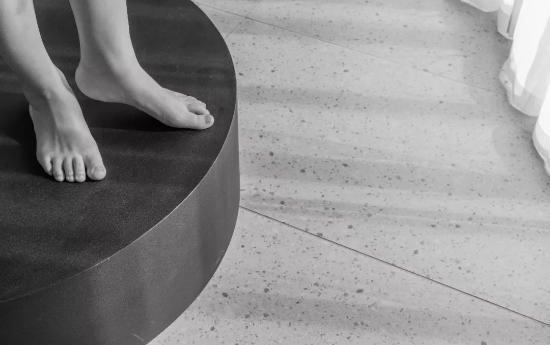 曲线之美,MIN.D 打造的 ULI.BRIDE 展示空间-0