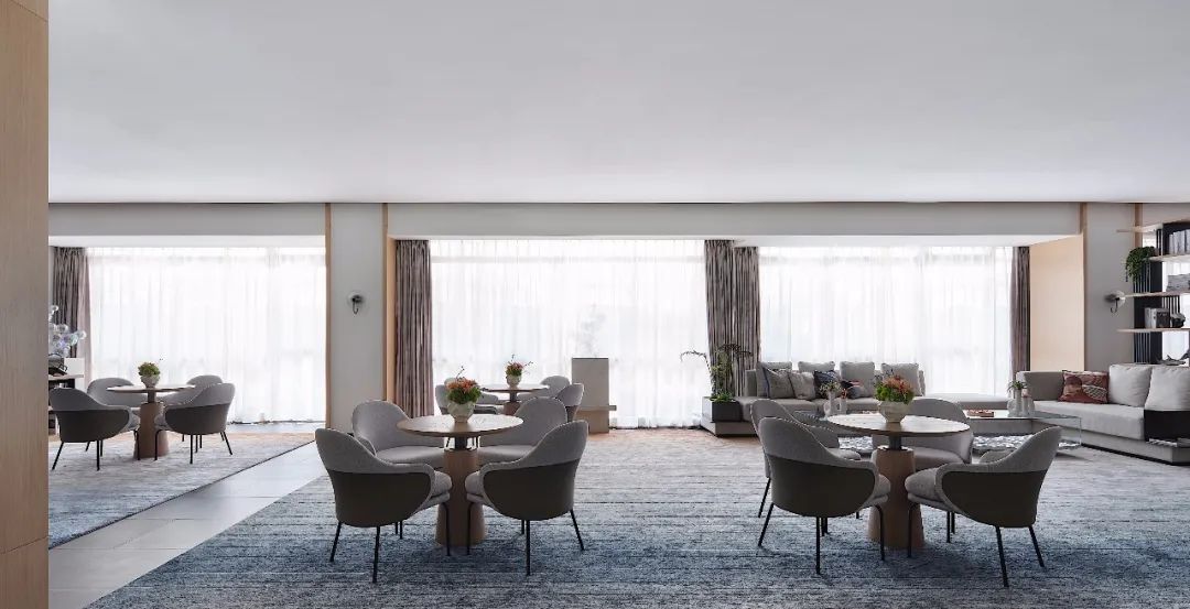 昆明天誉城售楼处与样板房 | 现代简约与爱马仕橙的碰撞-15