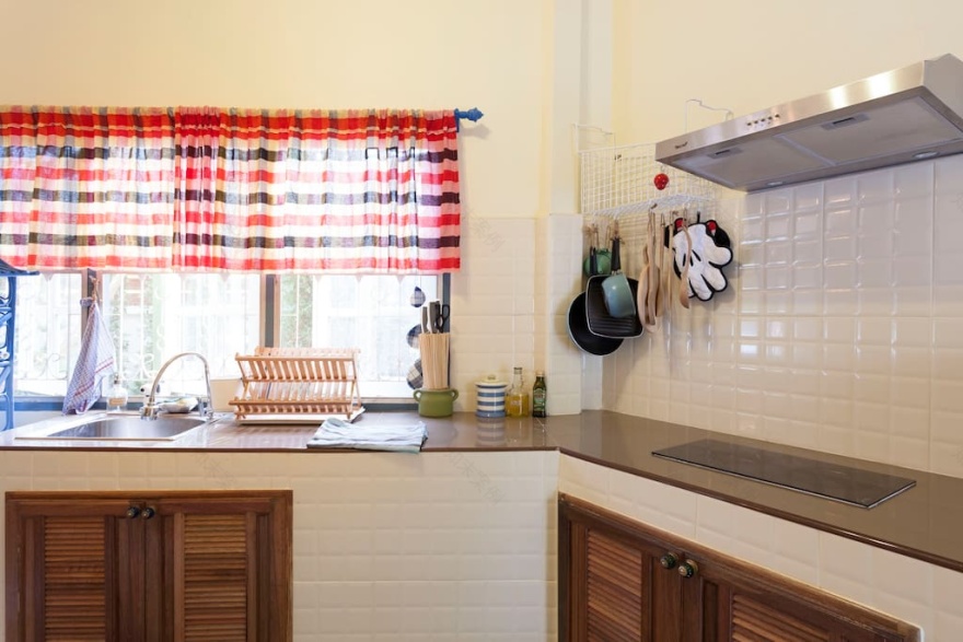 窄长地块带前廊舒适住宅设计-20