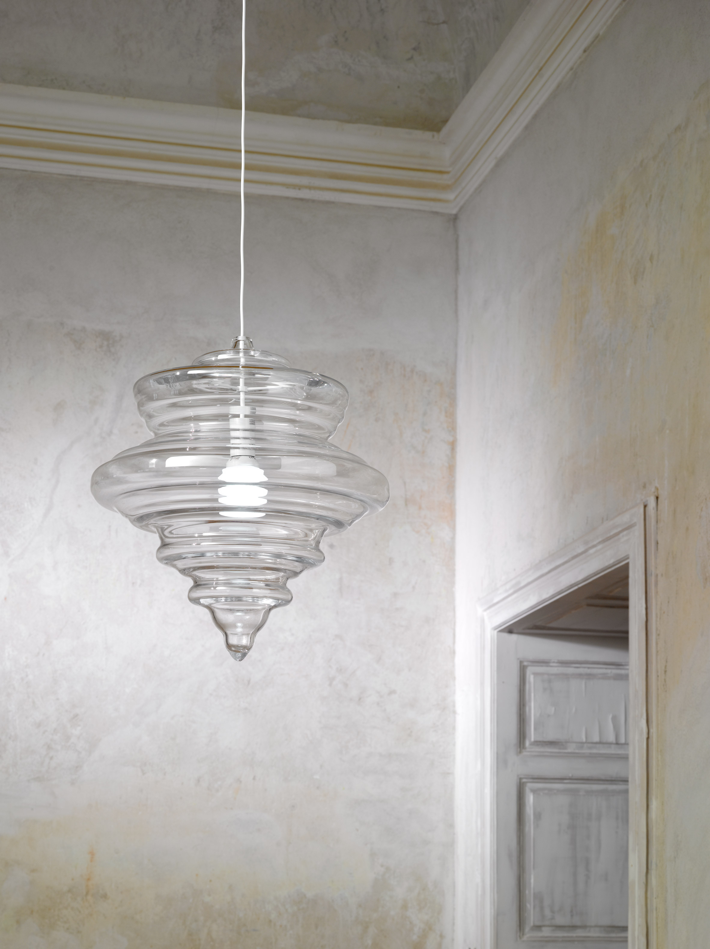 Lasvit creates minimalist versions of traditional chandeliers-13