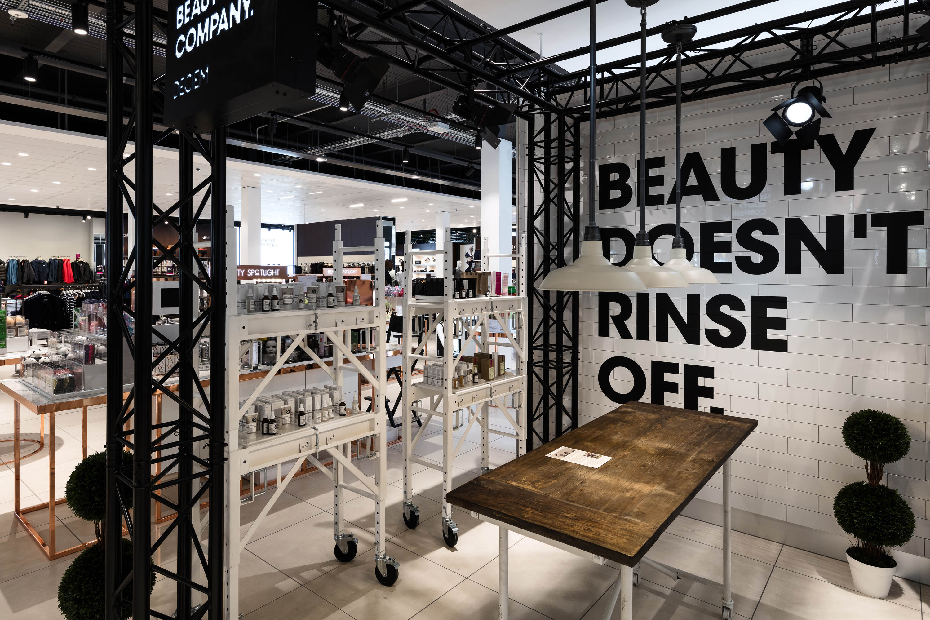 Rushden Lakes House of Fraser 绿色旗舰店 | 自然、时尚与环保的完美融合-38