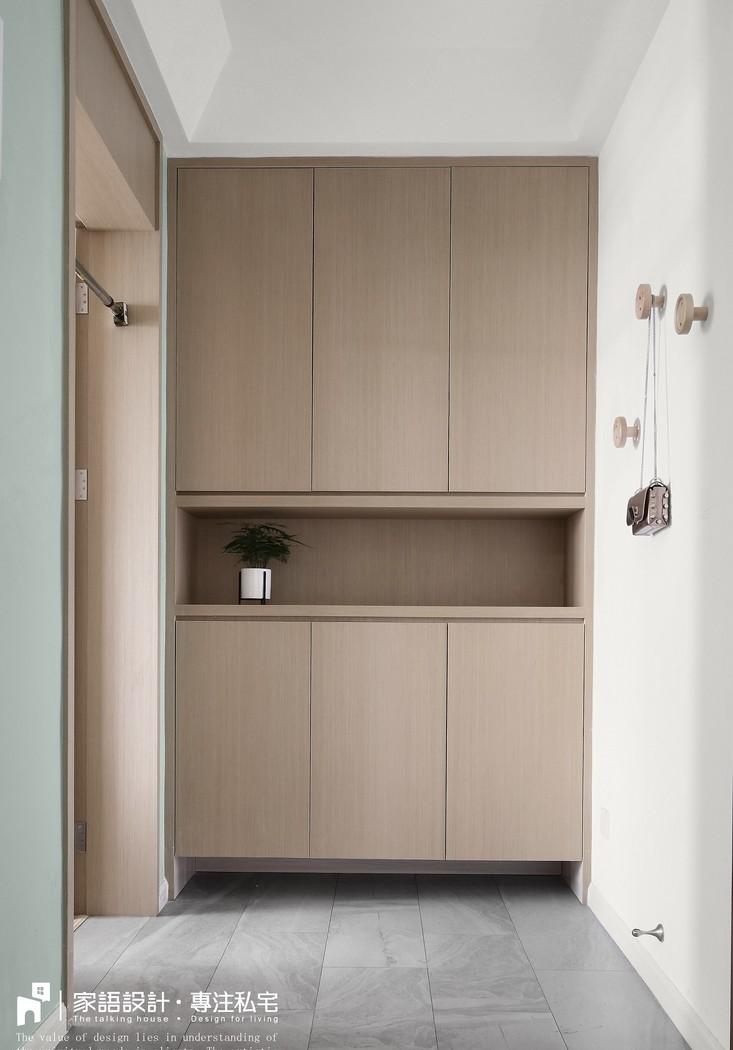 三代同堂的 252㎡幸福居所 | 自然木色与艺术气息的完美融合-1