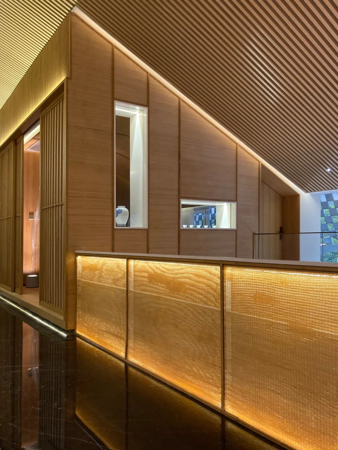 藤编、原木、大理石，自然稳重的空间气场｜寻常设计-53