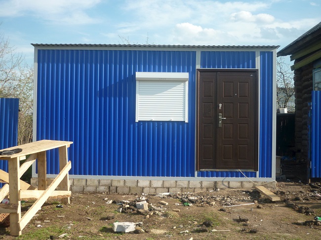 自建金属和木质的乡村储物棚-78