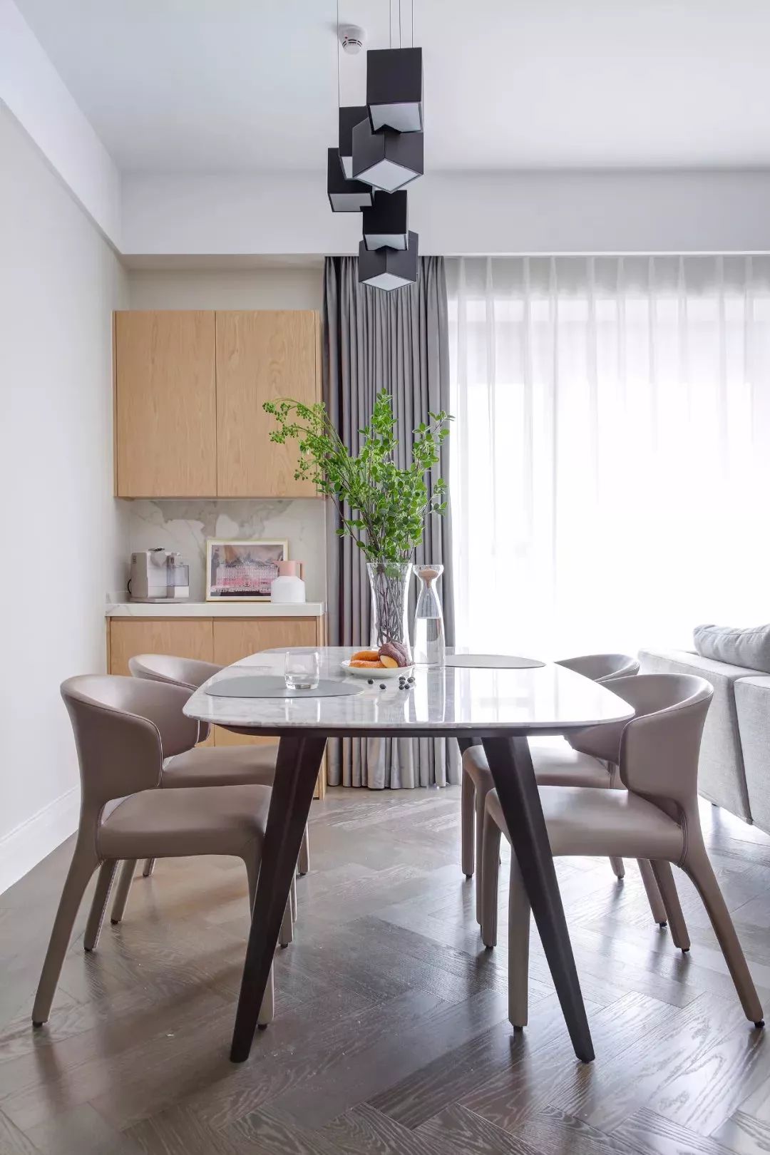 90 后女生的现代简约舒适之家-17