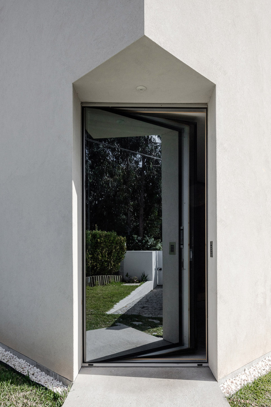 打造小成本居住空间 & MAMI 住宅,葡萄牙 / José Carlos Nunes de Oliveira-7