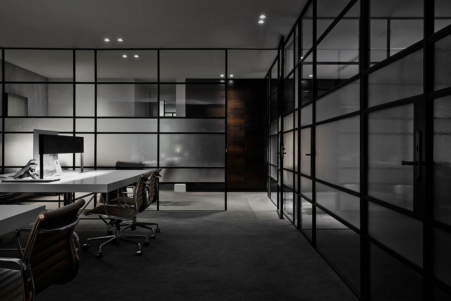 Neue Black Workplace - B.E Architecture-0