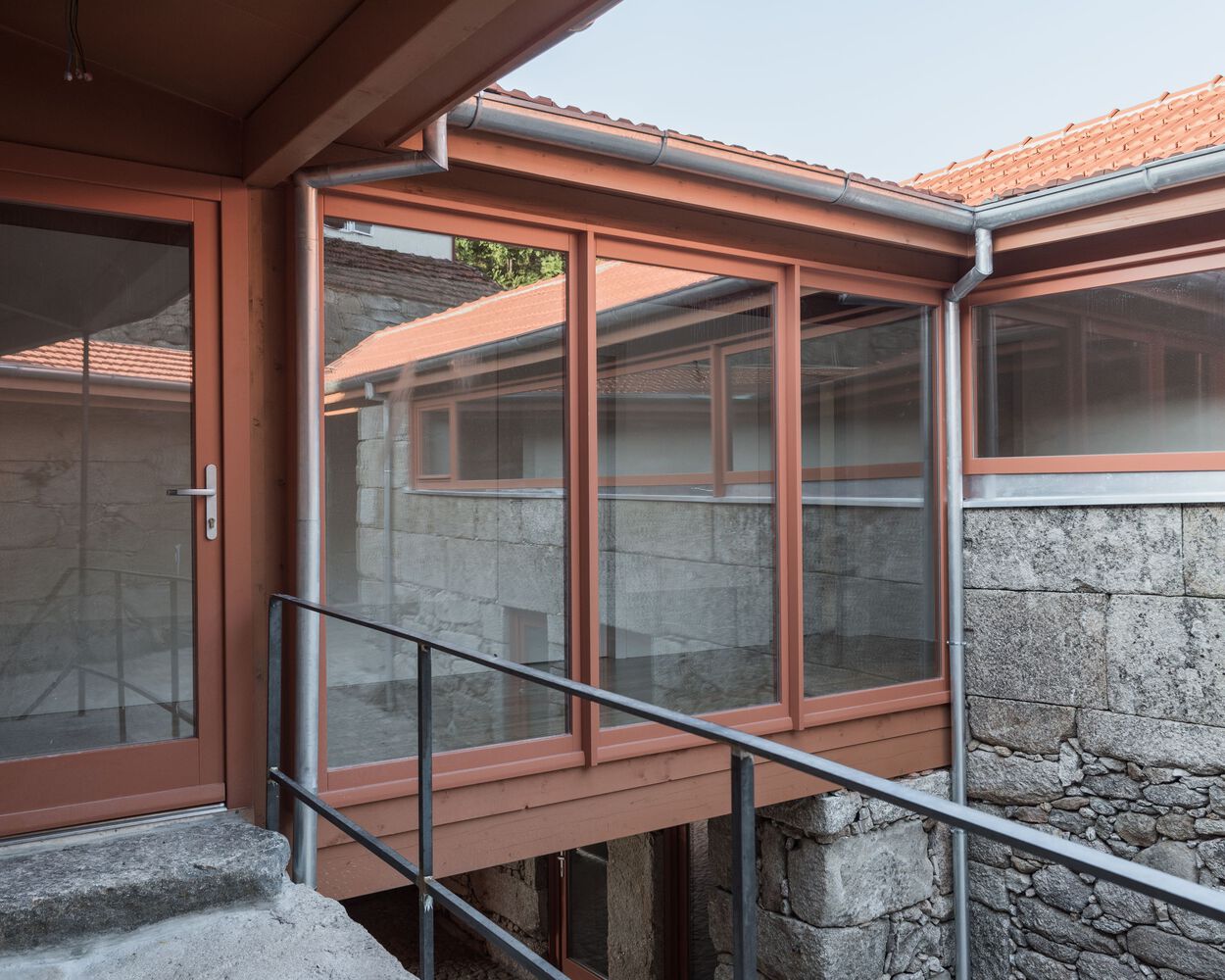 农业建筑变身休闲中心-16