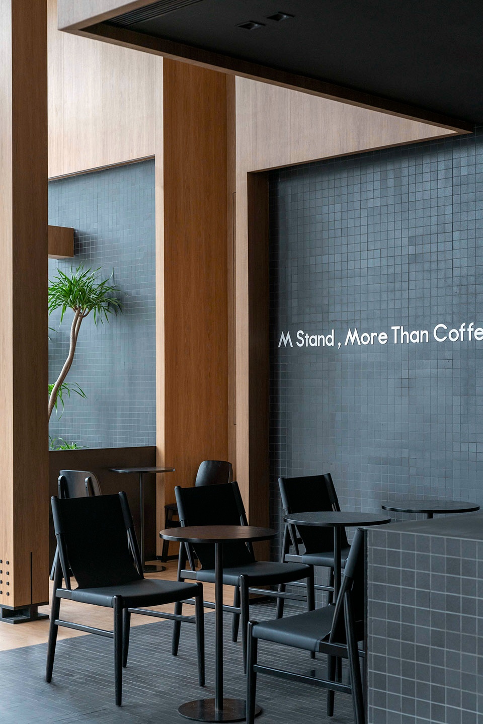 咖啡店 / Mstand济南万象城店丨中国济南丨WBS里外工作室-42