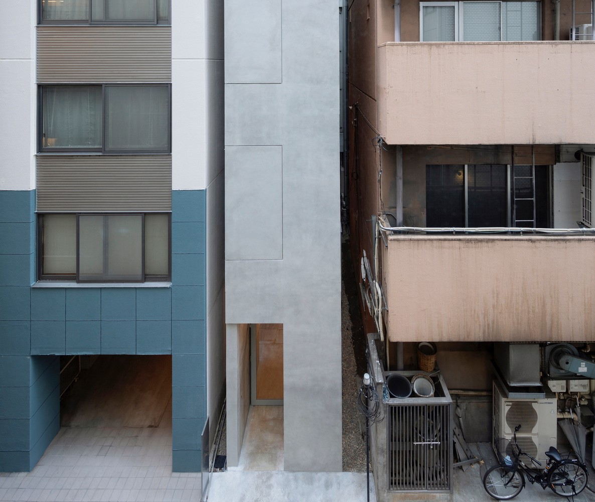 东京银座极简住宅,巷弄间的天空之光-1